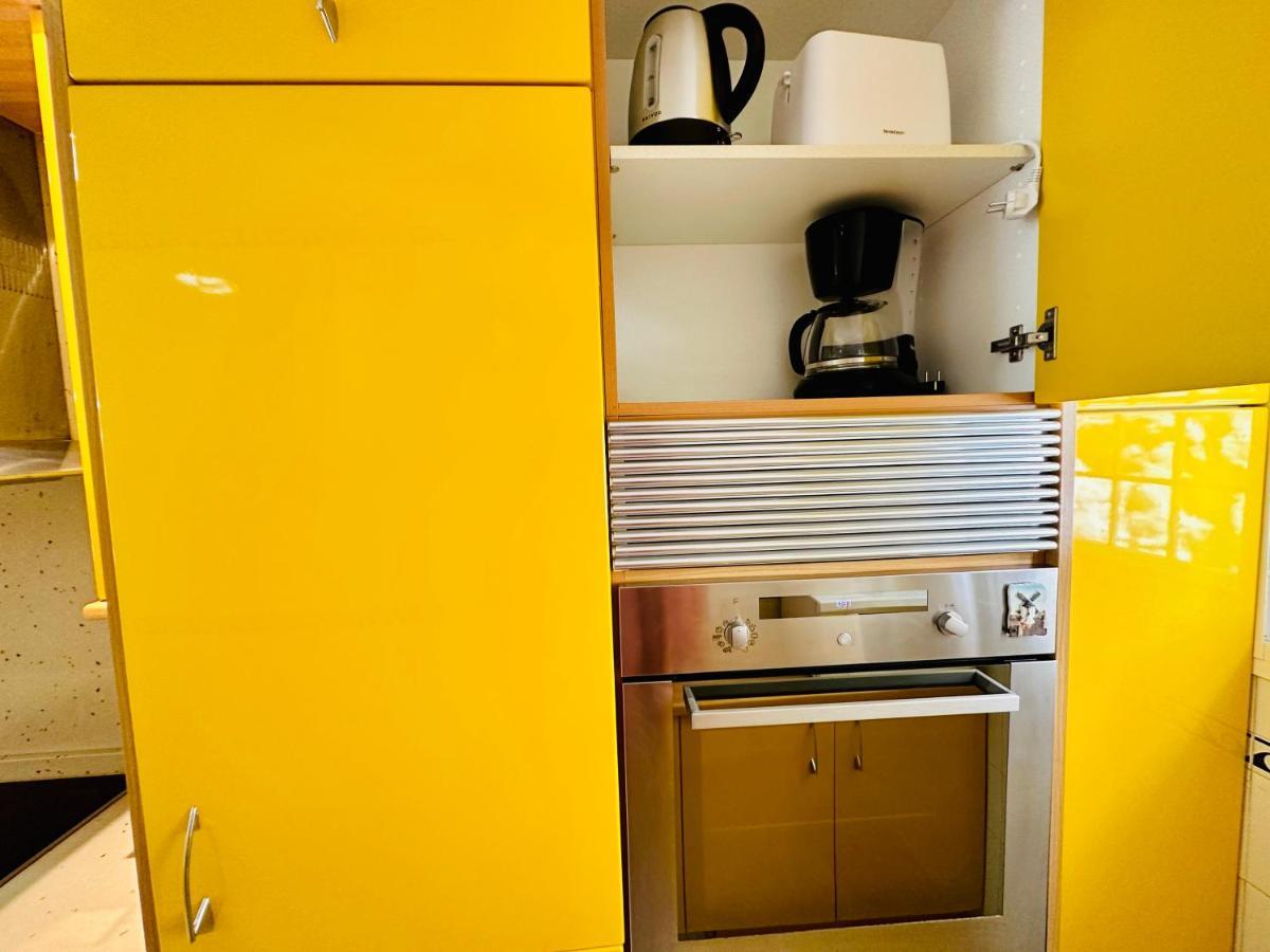 Playa Del Cura - Spacious Beachside Apartment